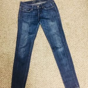 Levis dark blue skinny jean
